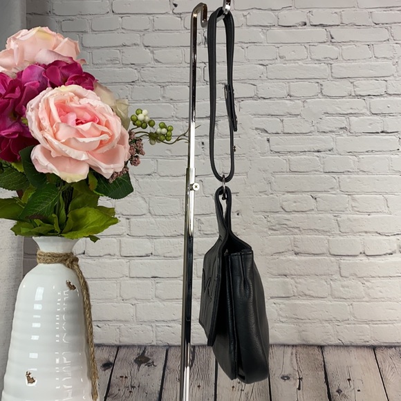 KT LEATHER DESIGNS Custom By Karen Taber Black Leather 3 Compartment Belt Pouch - Picture 3 of 17